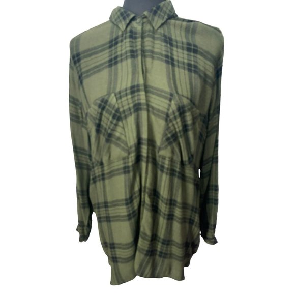 Side Stitch Green Plaid Size Medium Button Up Hi Low‎ Blouse - Picture 1 of 5